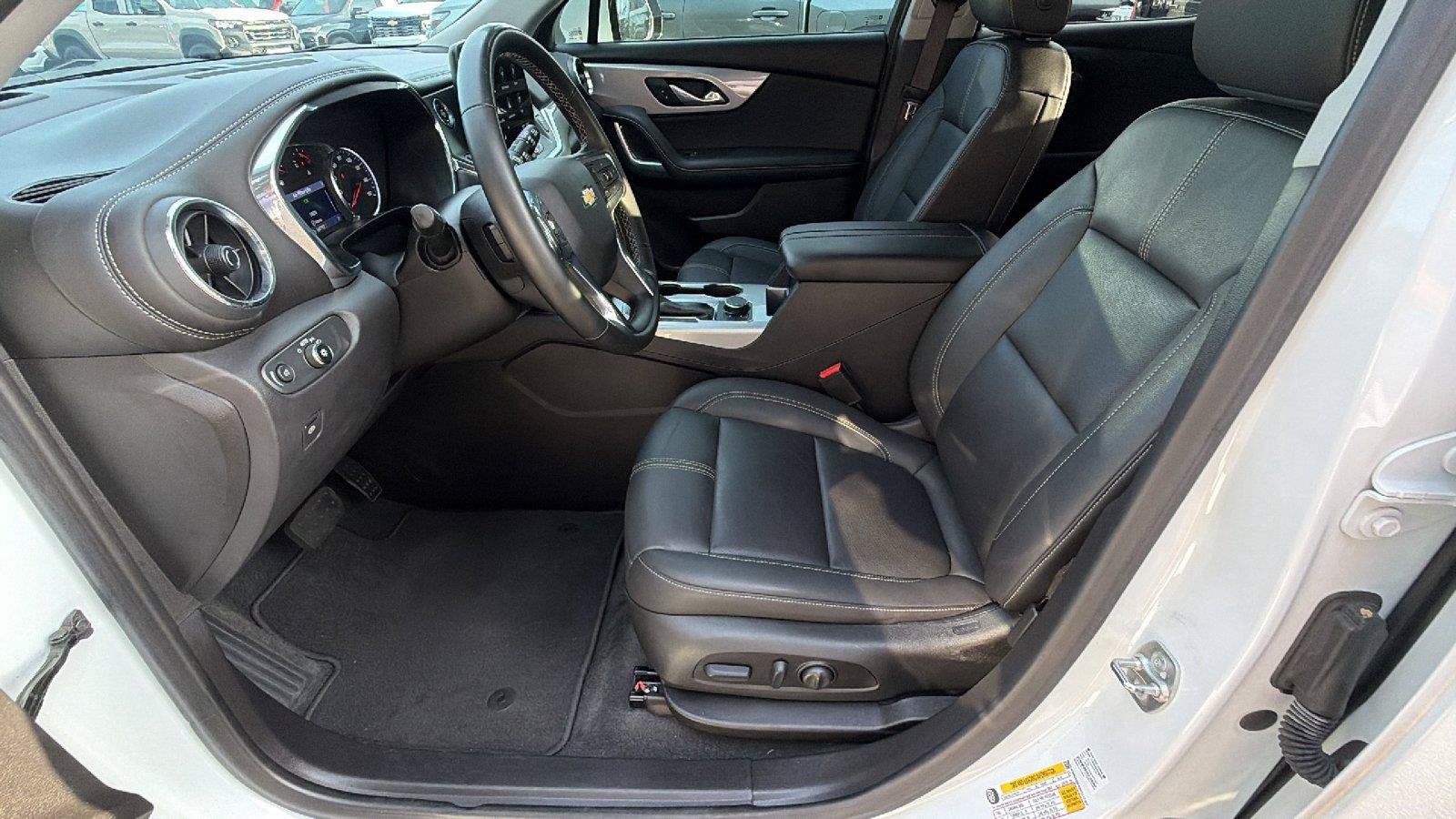 Used 2024 Chevrolet Blazer LT FWD image 17