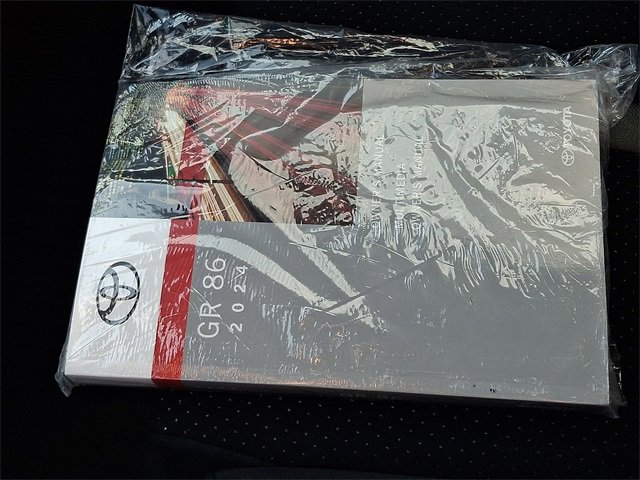 Used 2024 Toyota GR86 Premium image 23