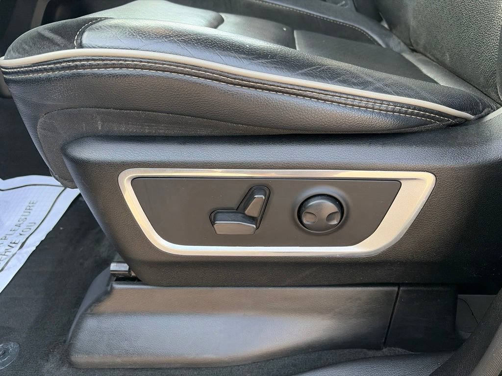 Used 2022 RAM 1500 Laramie AWD/4WD image 15