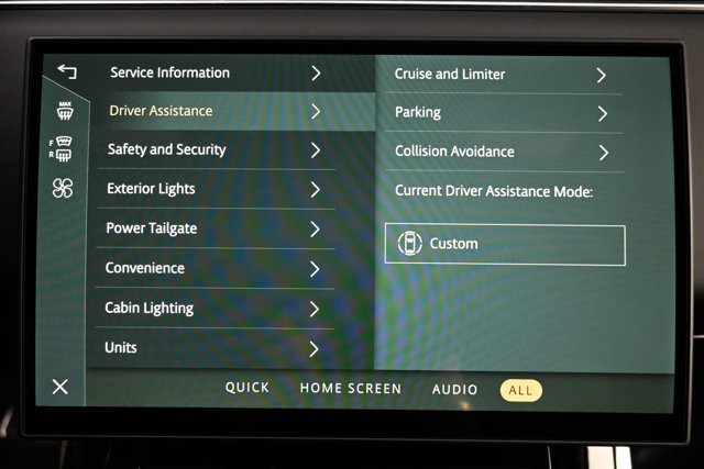 Used 2025 Land Rover Range Rover Sport SE AWD/4WD image 14