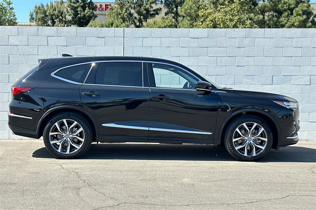 Certified 2023 Acura MDX FWD w/ Technology Package image 6