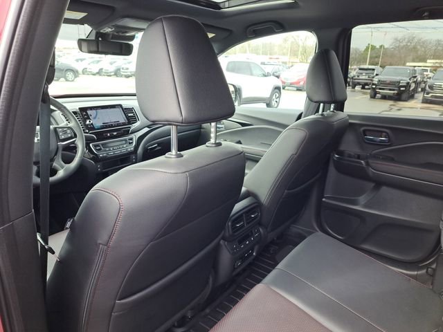 Certified 2025 Honda Ridgeline Black Edition image 22