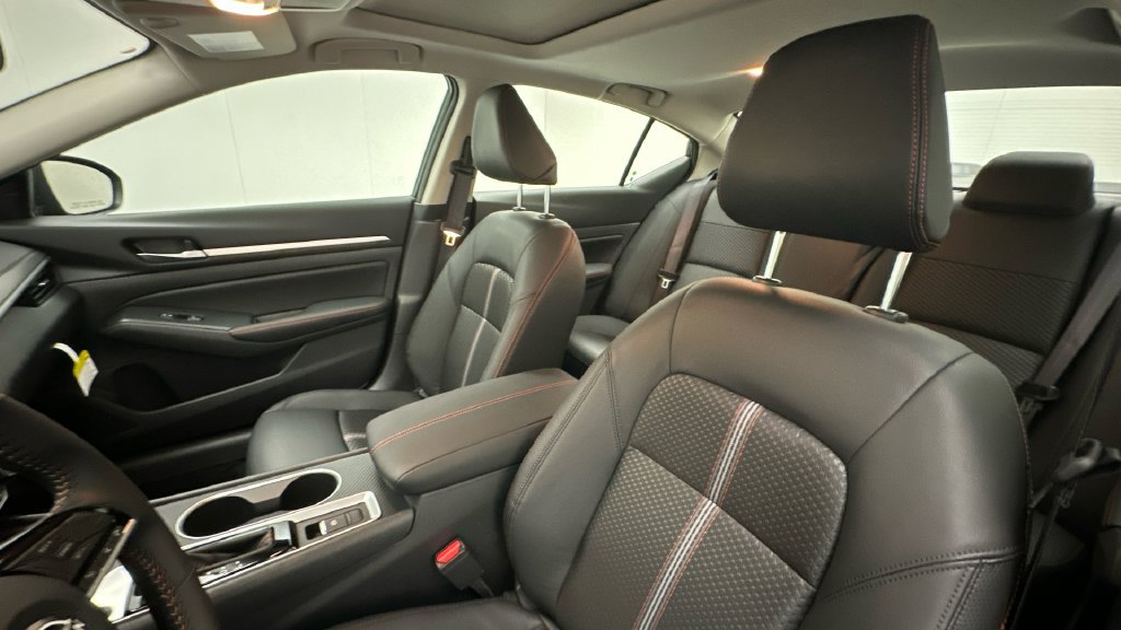 New 2027 Nissan Altima 2.5 SR AWD/4WD image 9