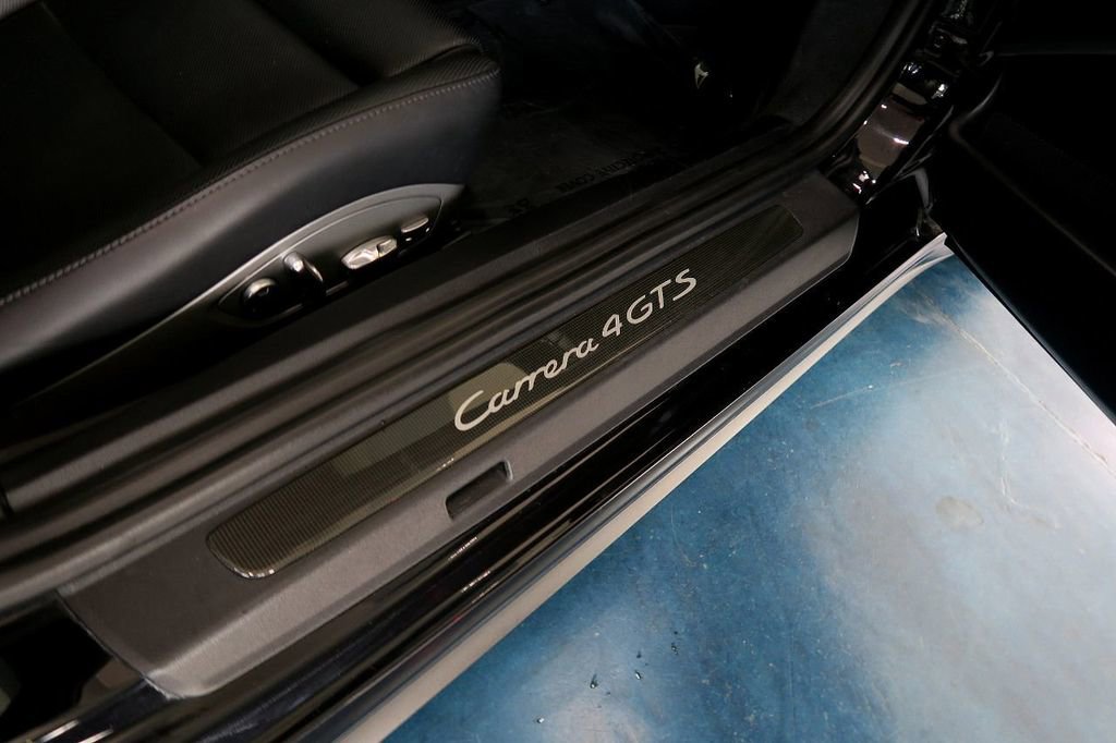 Used 2016 Porsche 911 Carrera 4 GTS image 27