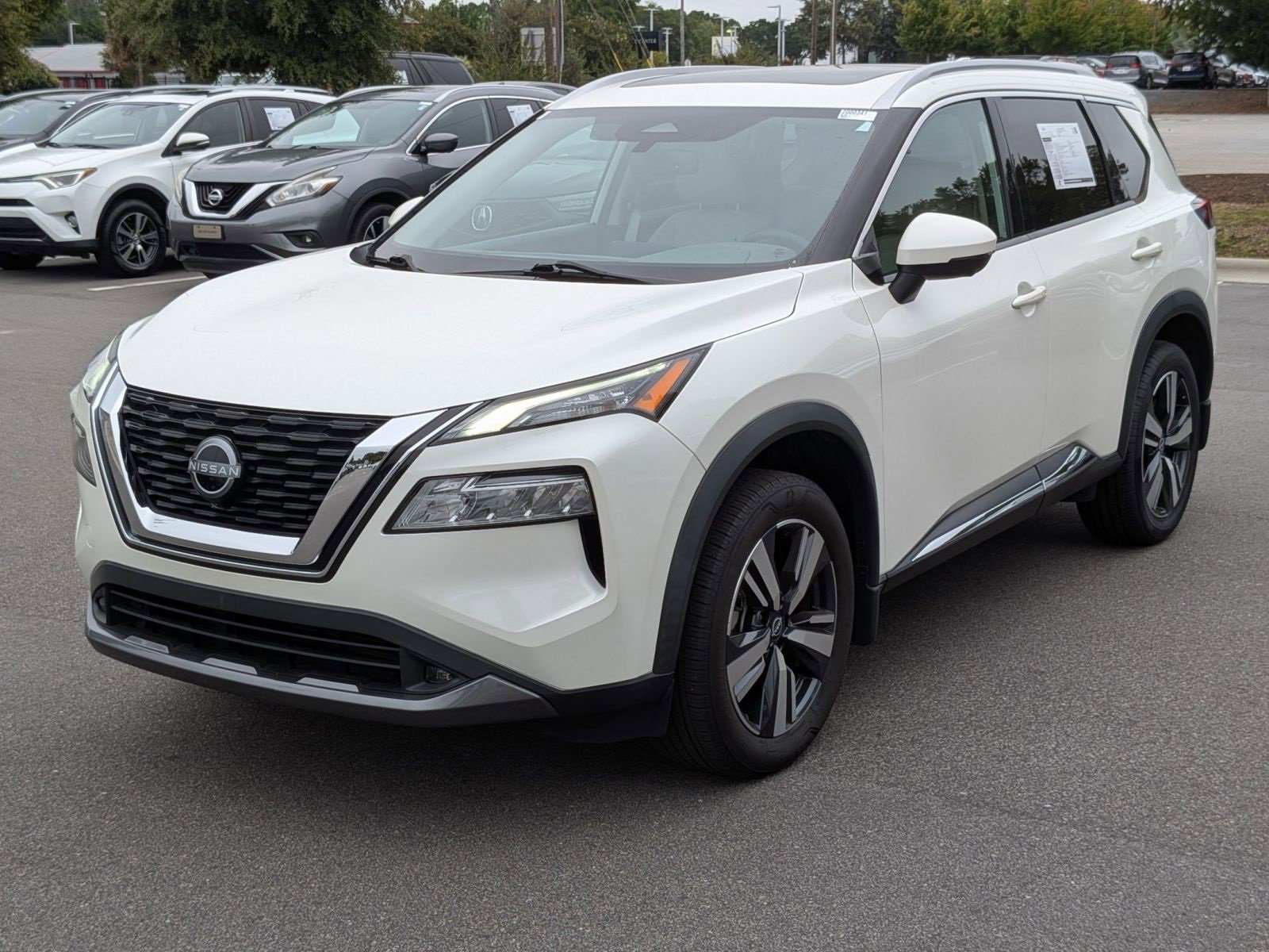 Used 2022 Nissan Rogue SL image 7