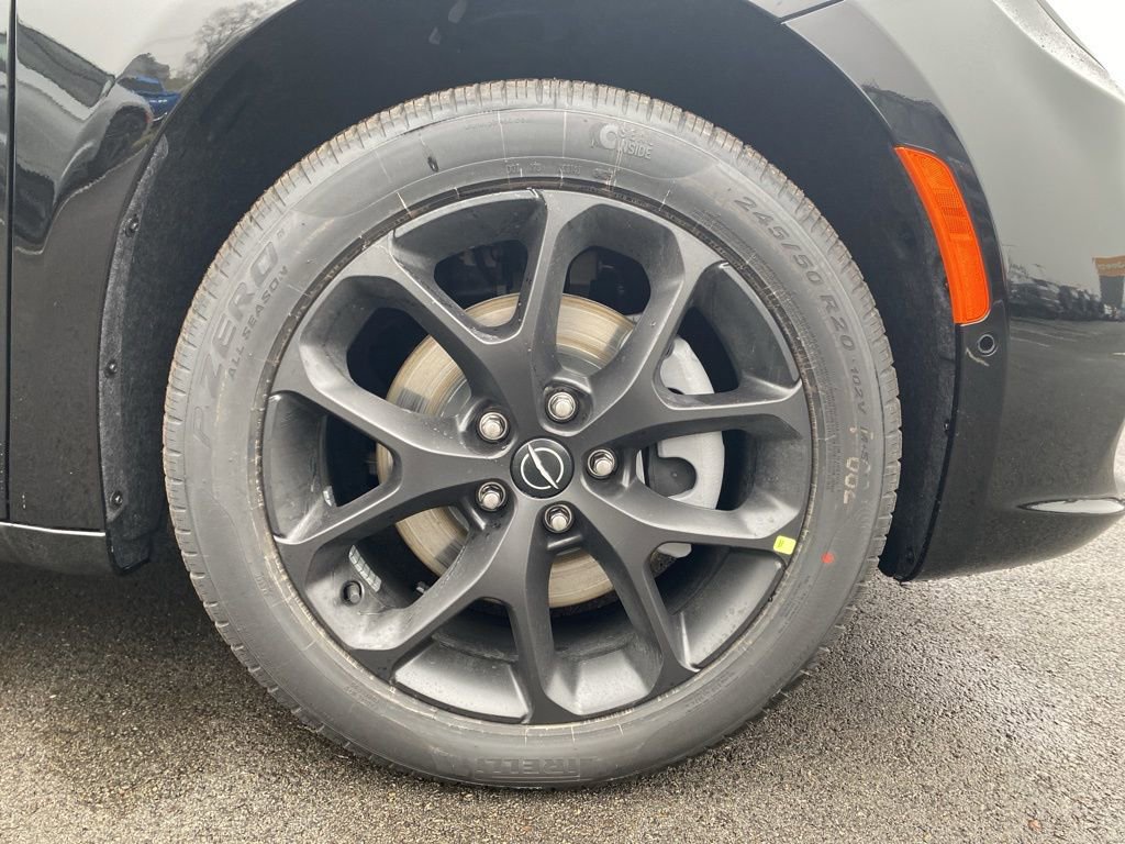 New 2026 Chrysler Pacifica Limited w/ S Appearance Package AWD/4WD image 9