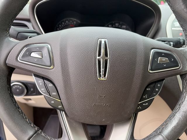 Used 2017 Lincoln MKC Premiere FWD image 13