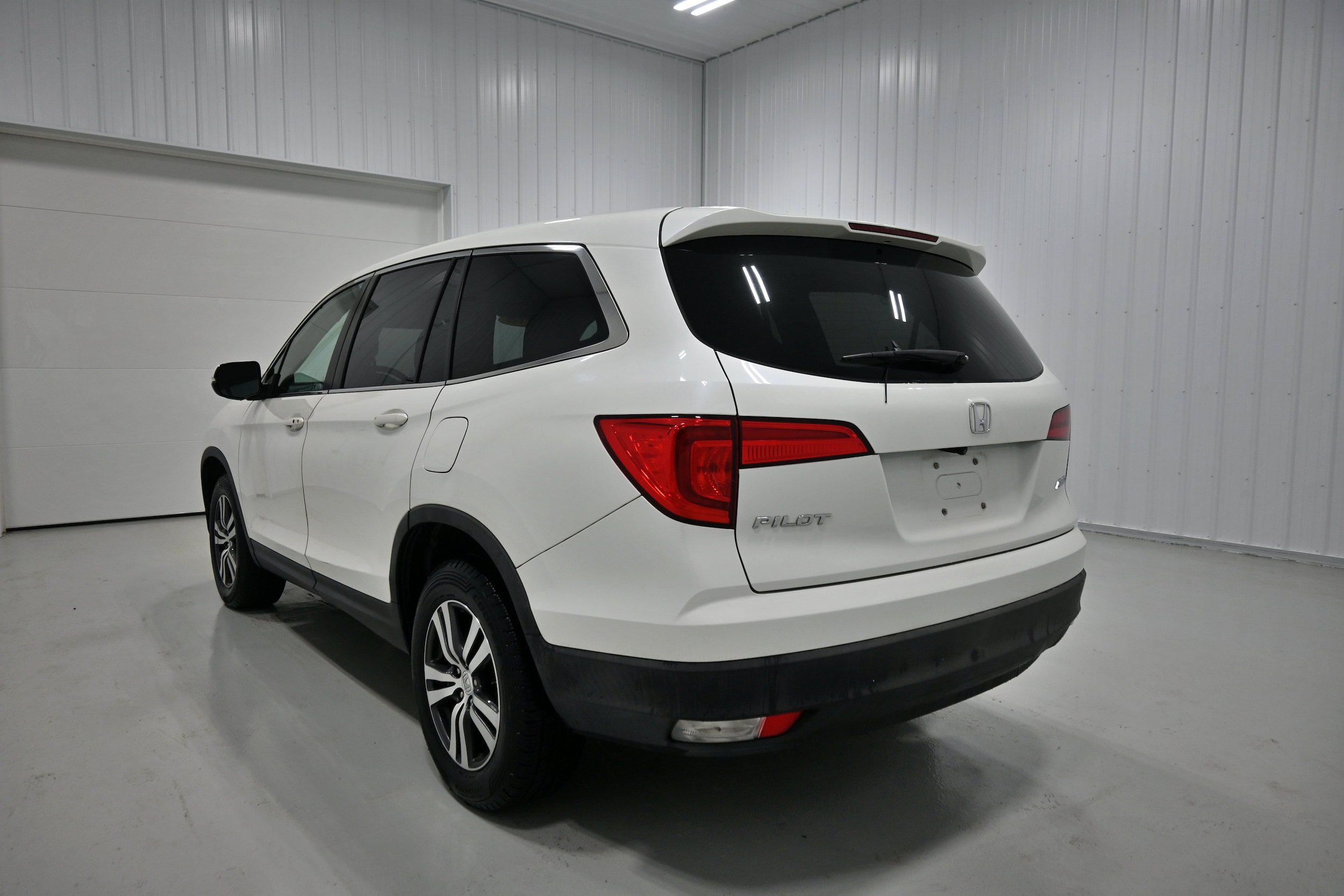 Used 2018 Honda Pilot EX image 29