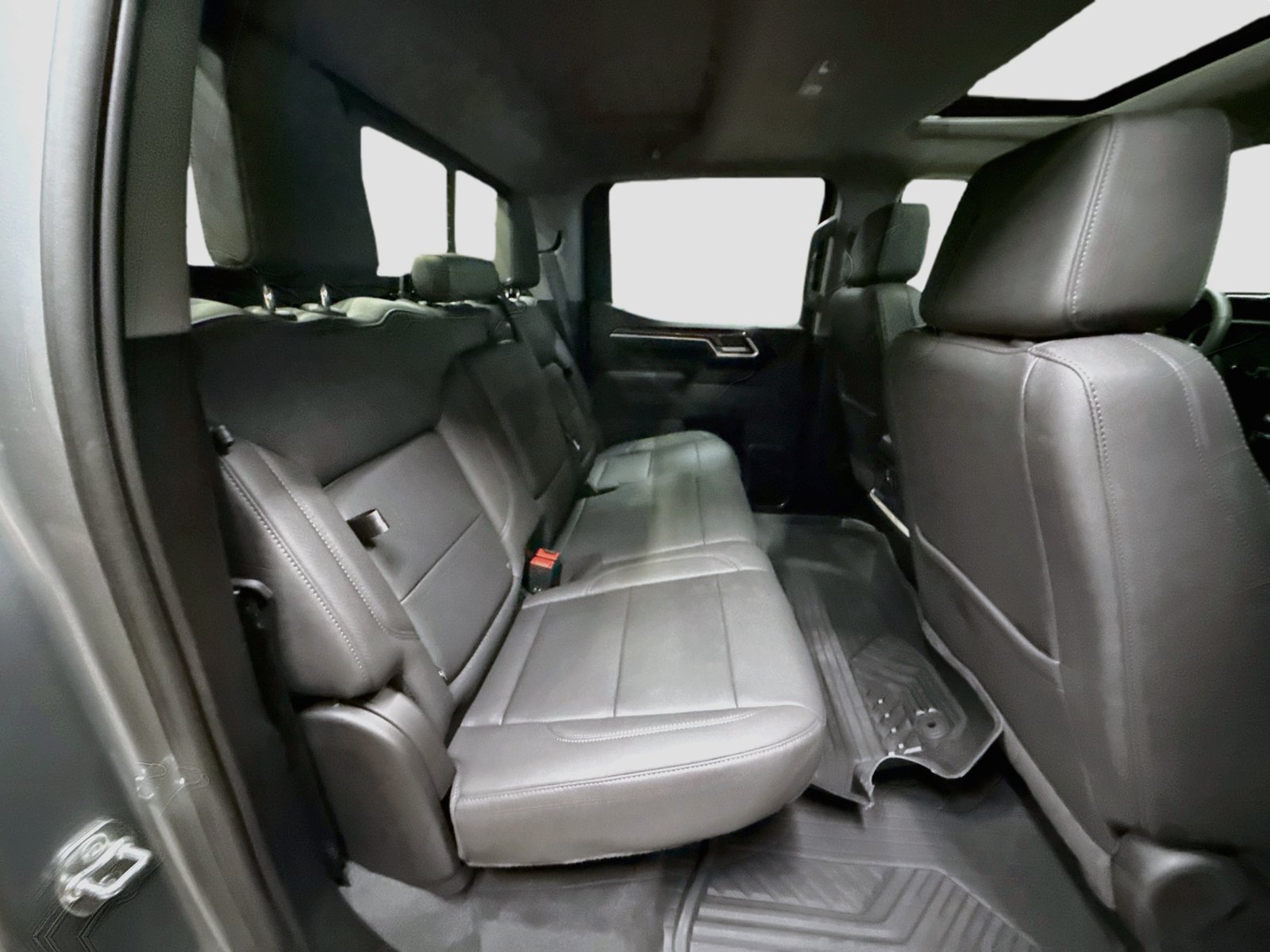 New 2026 Chevrolet Silverado 1500 LTZ w/ LTZ Premium Package AWD/4WD image 32