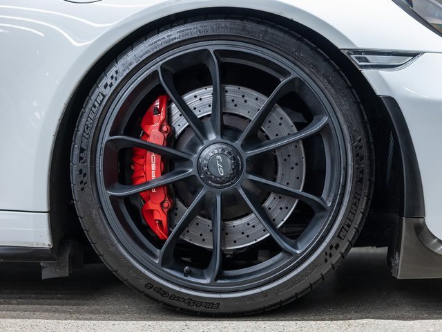 Certified 2018 Porsche 911 GT3 image 18