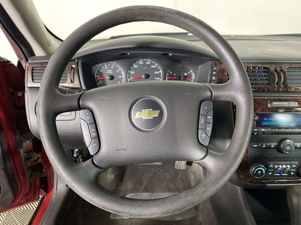 Used 2015 Chevrolet Impala LTZ image 13