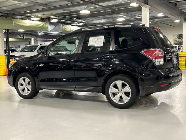 Used 2016 Subaru Forester 2.5i Premium w/ All-Weather Package AWD/4WD image 4