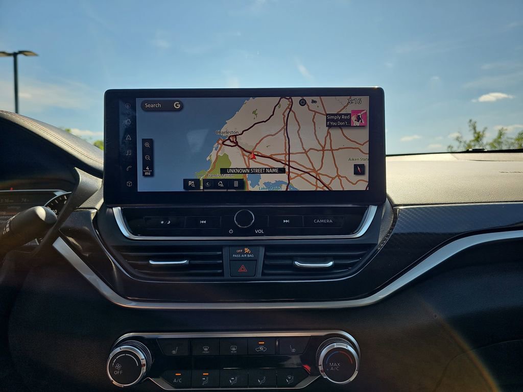 Used 2024 Nissan Altima 2.5 SR w/ SR Premium Package image 26