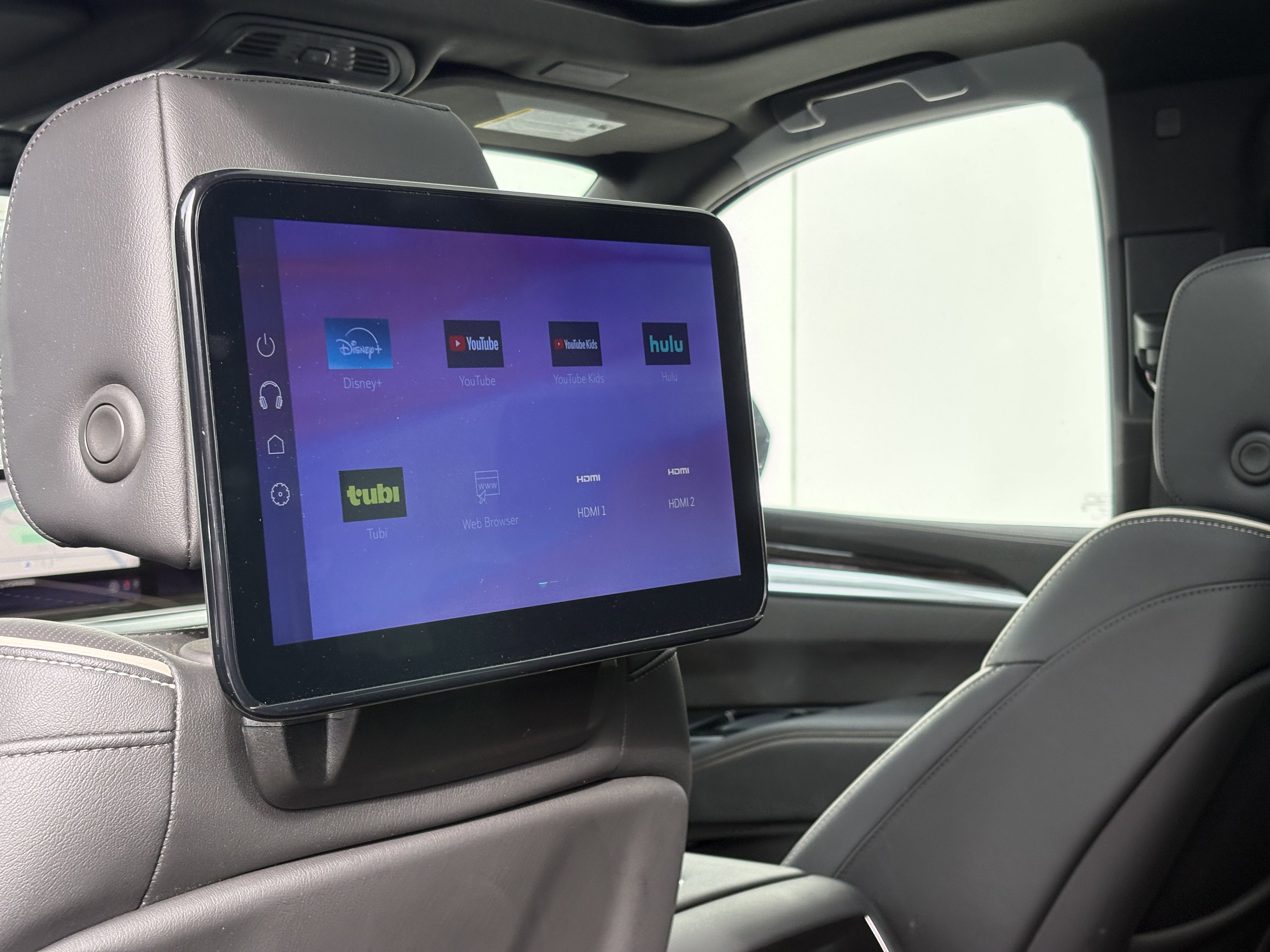 Used 2025 Cadillac Escalade Premium Luxury image 15