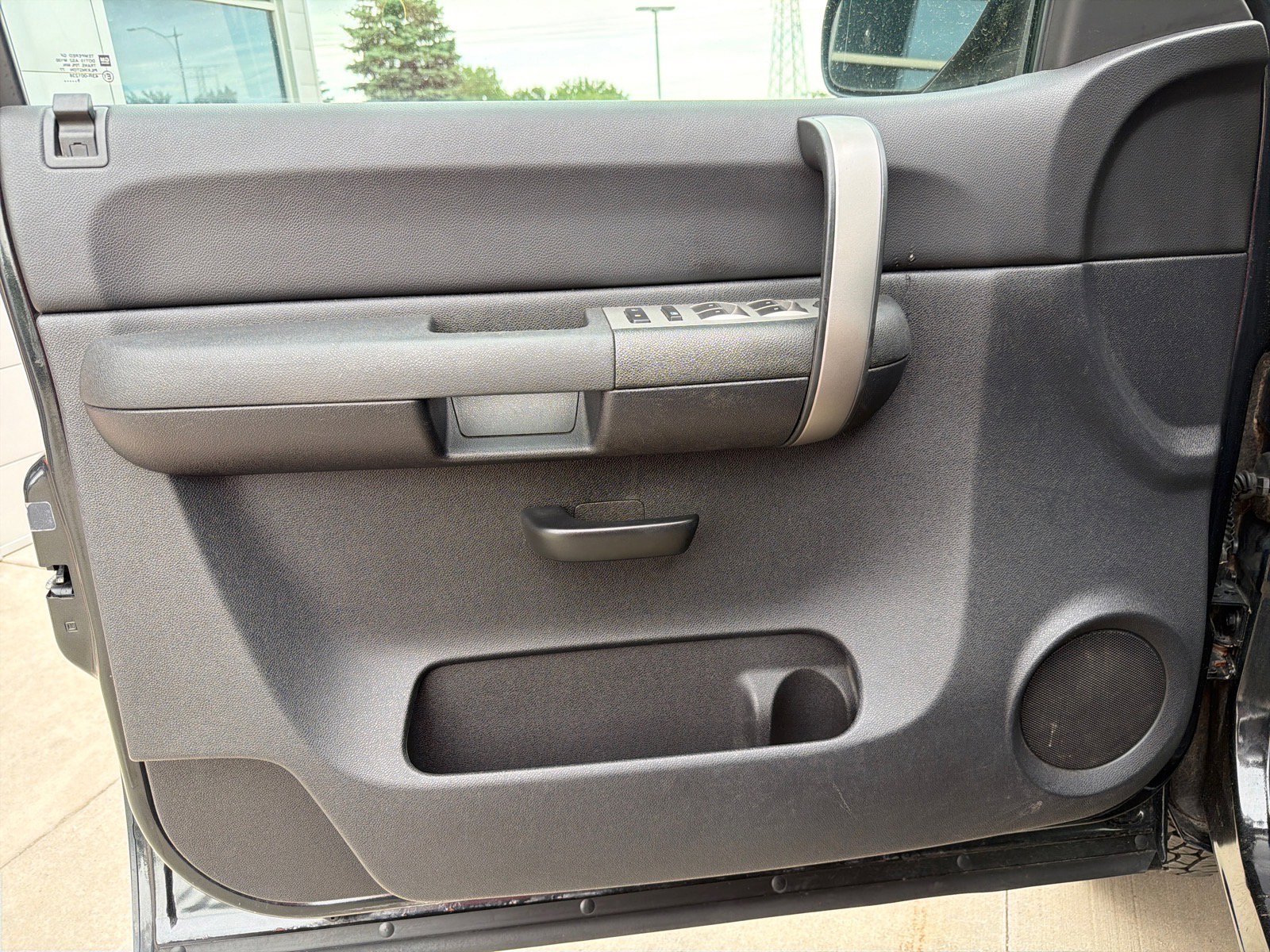 Used 2009 GMC Sierra 1500 SLE w/ Power Pack Plus AWD/4WD image 10