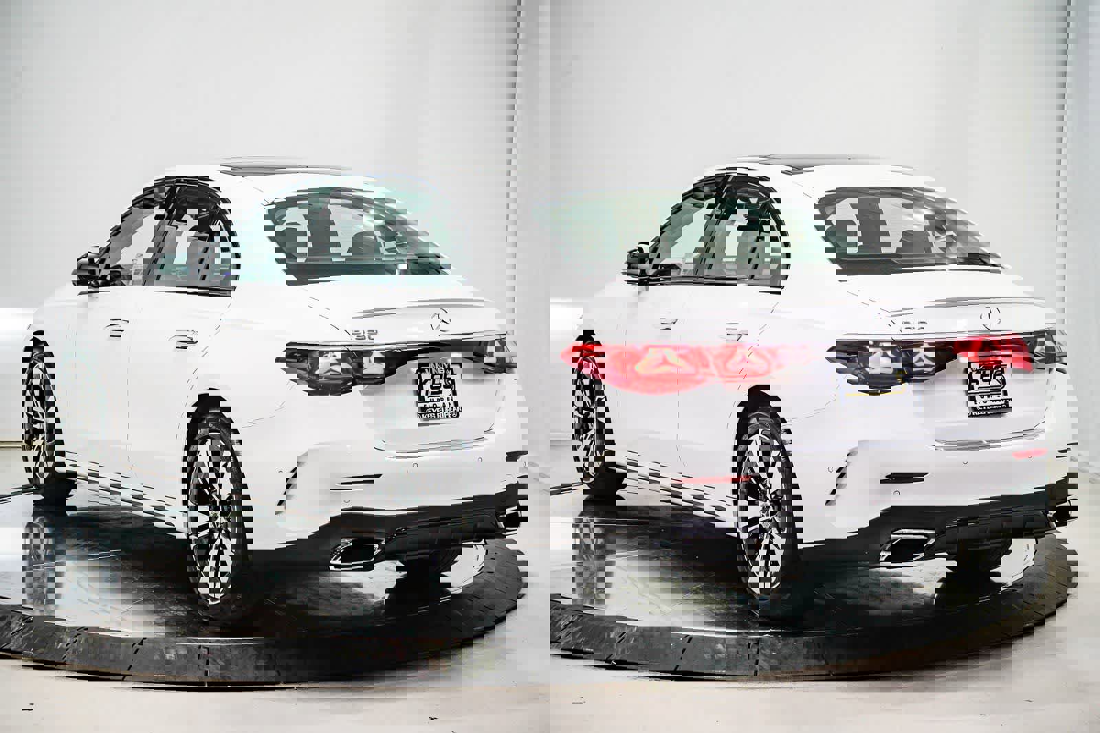 Used 2026 Mercedes-Benz E 350 Sedan image 2