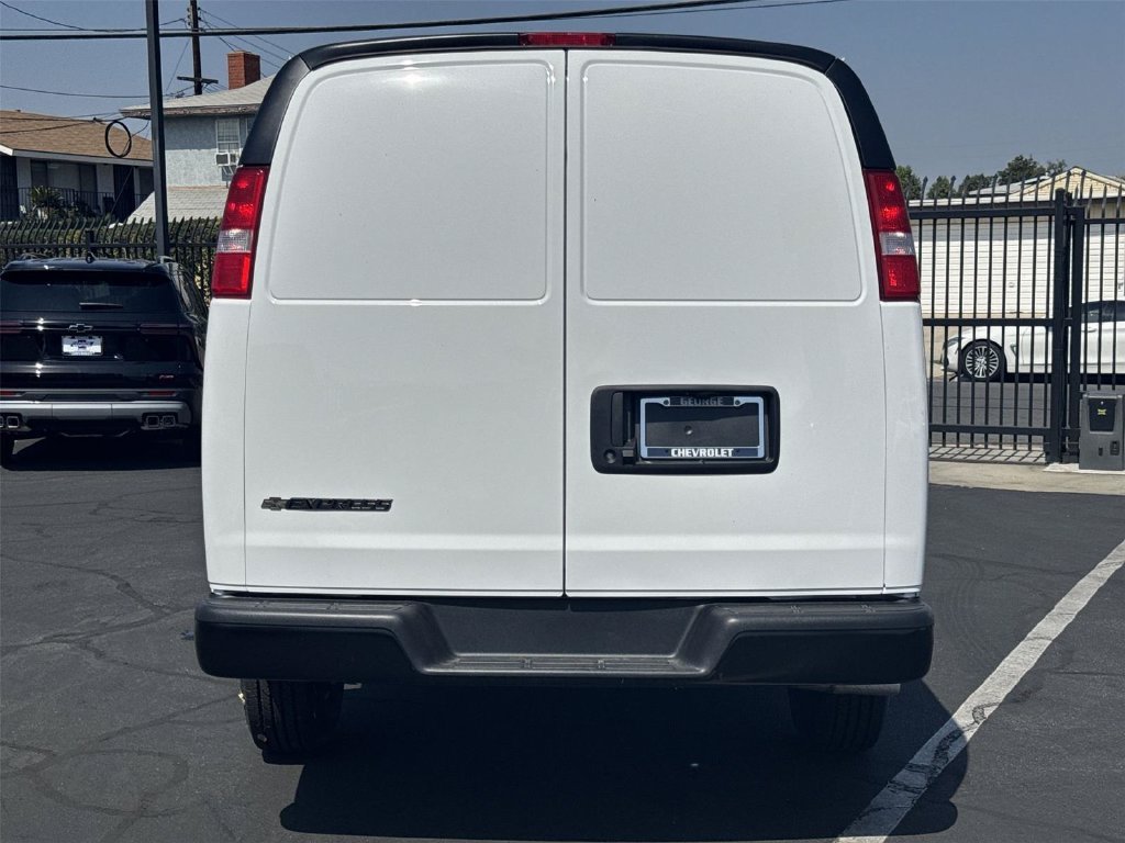 New 2026 Chevrolet Express 2500 w/ Driver Convenience Package RWD image 6