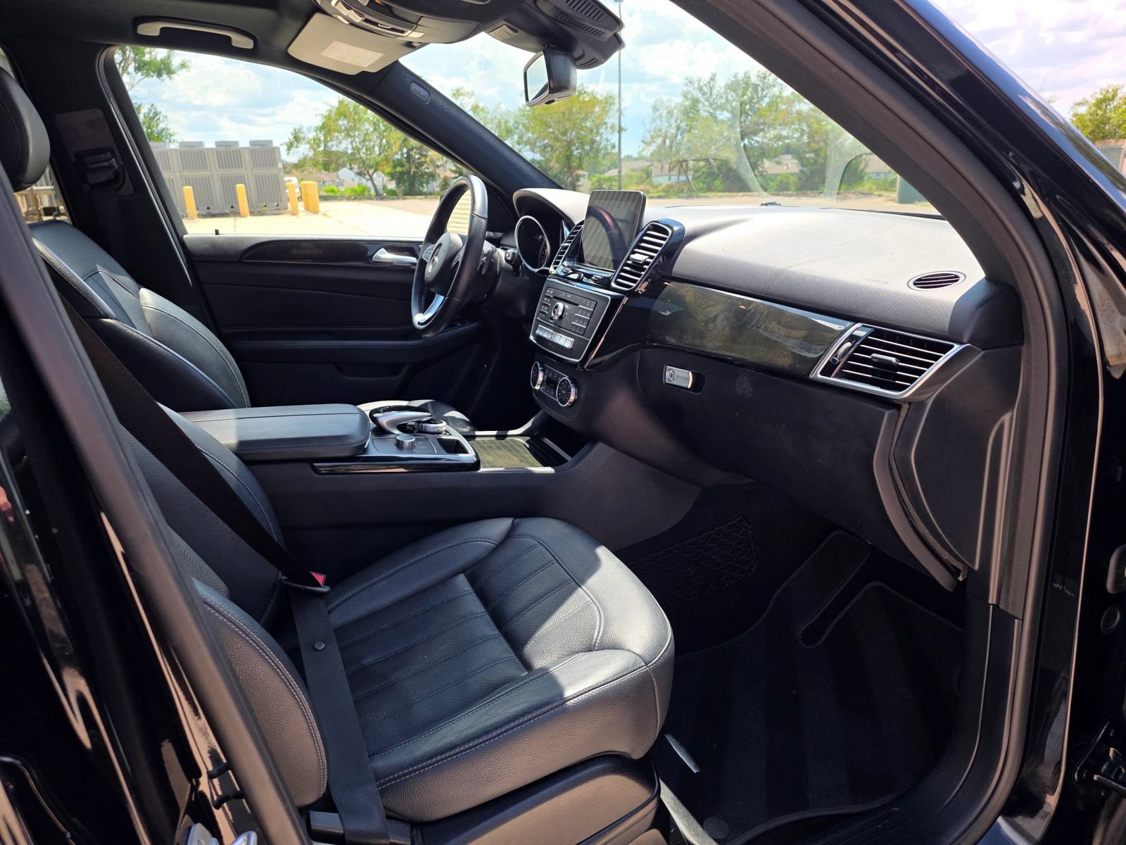 Used 2018 Mercedes-Benz GLE 350 image 26