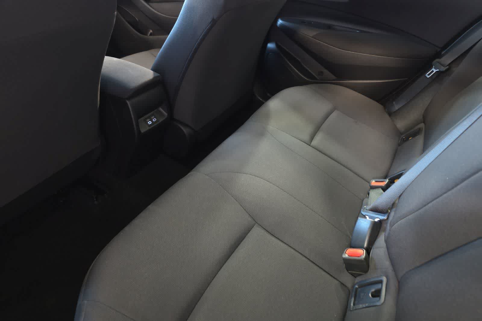 Used 2024 Toyota Corolla LE FWD image 5