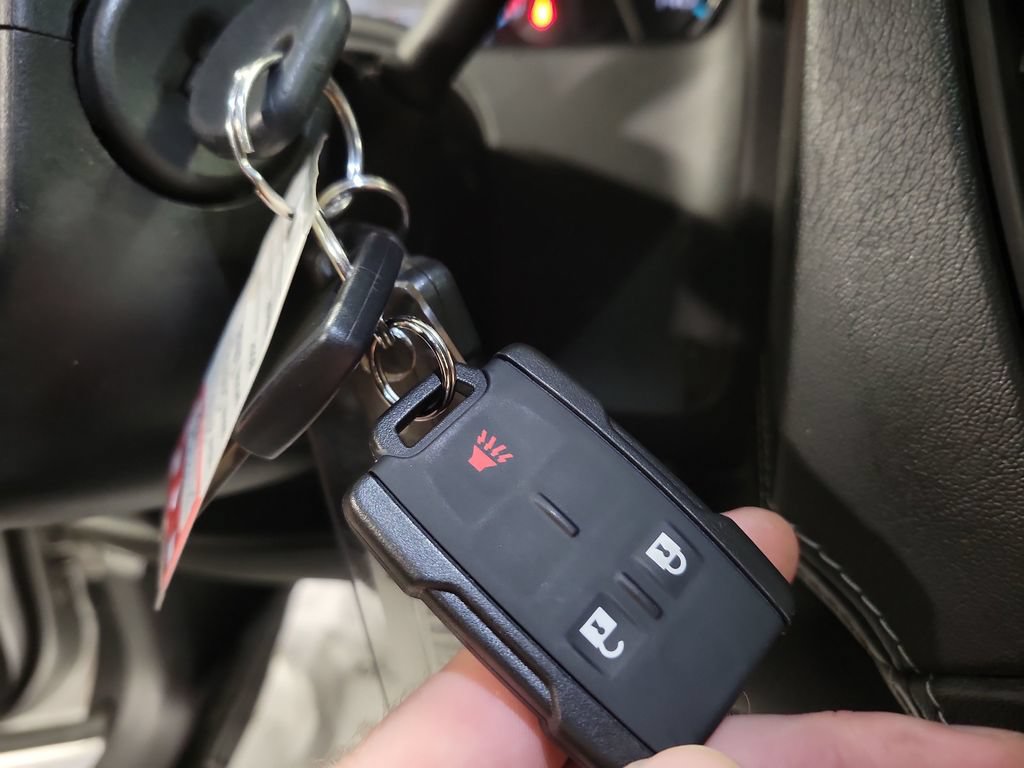 Used 2018 Chevrolet Tahoe LT AWD/4WD image 24