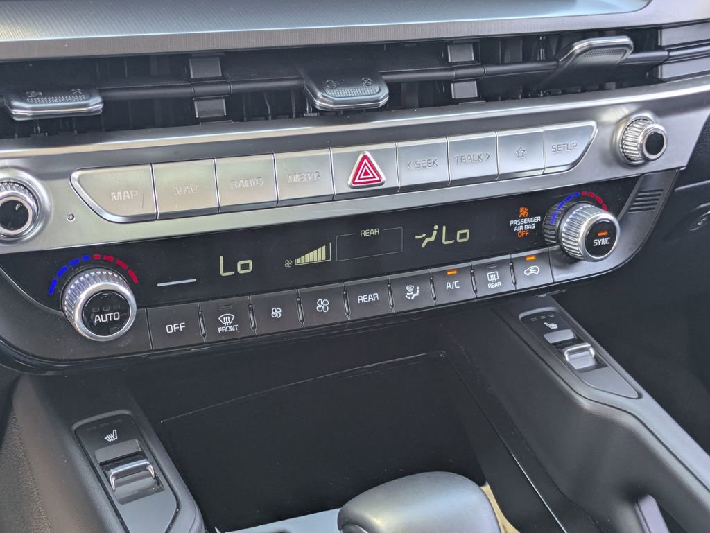 Used 2025 Kia Telluride S image 23