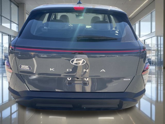 Certified 2026 Hyundai Kona SE AWD/4WD image 4