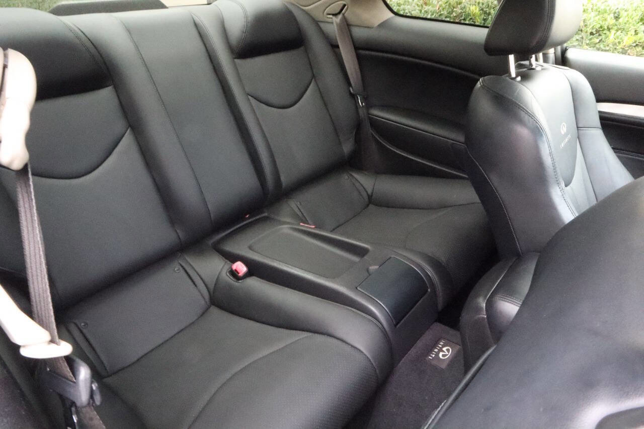 Used 2014 INFINITI Q60 Journey w/ Premium Package image 9