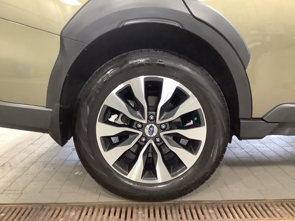 Certified 2025 Subaru Outback Limited image 22