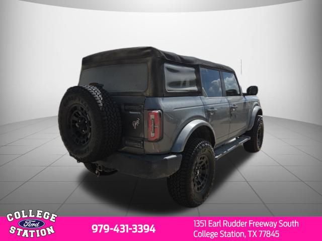 Used 2022 Ford Bronco Outer Banks image 5