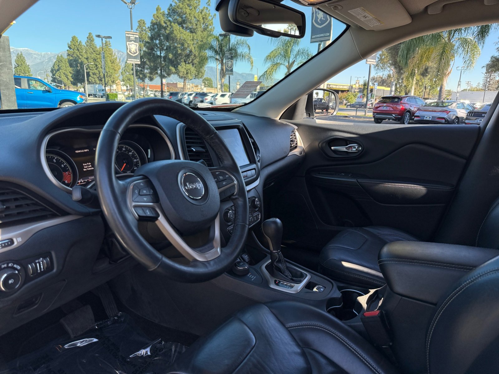 Used 2015 Jeep Cherokee Limited w/ Trailer Tow Group image 15