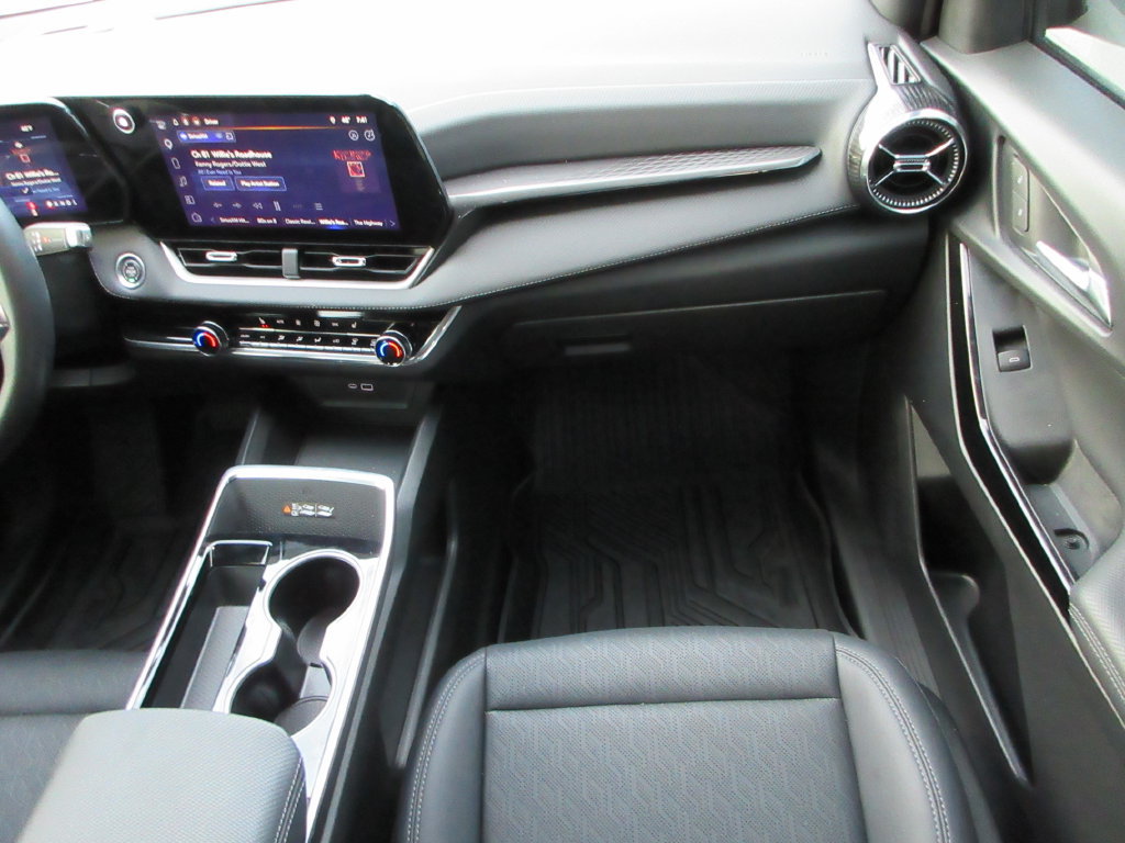 Certified 2025 Chevrolet Equinox LT w/ Convenience Package II FWD image 16