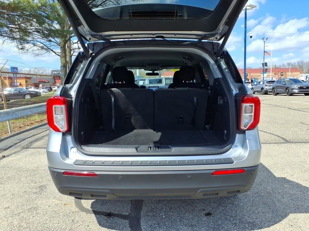 Certified 2023 Ford Explorer XLT AWD/4WD image 9