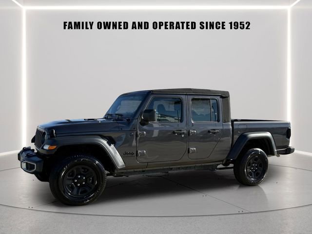Used 2024 Jeep Gladiator Sport image 1