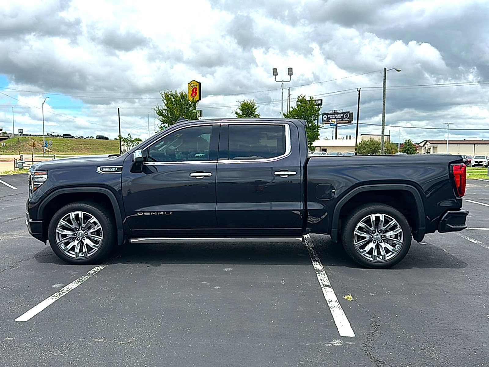 Used 2024 GMC Sierra 1500 Denali w/ Denali Reserve Package RWD image 5