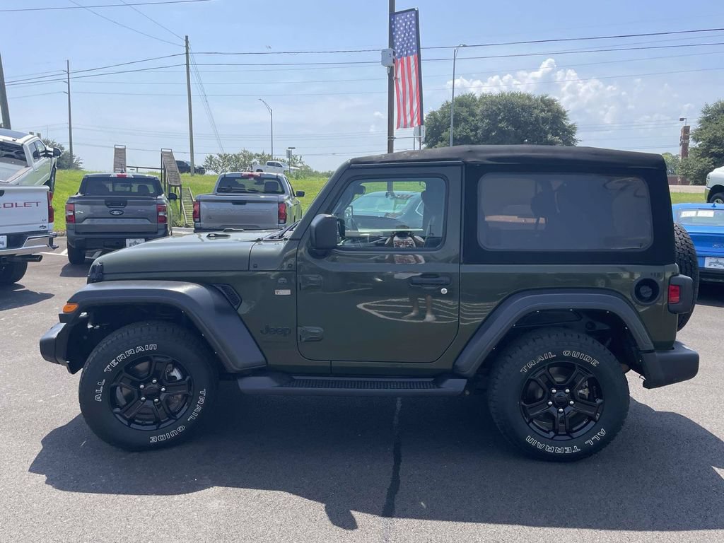 Used 2022 Jeep Wrangler Sport AWD/4WD image 6