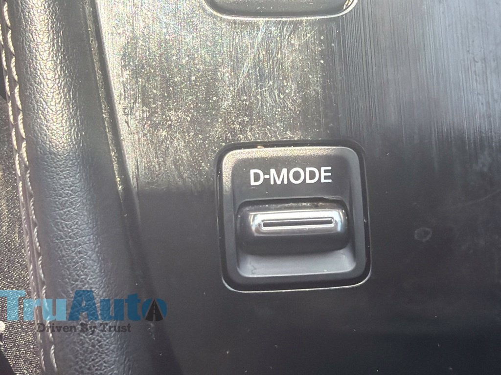 Used 2024 Nissan Rogue Platinum w/ Platinum Premium Package FWD image 38