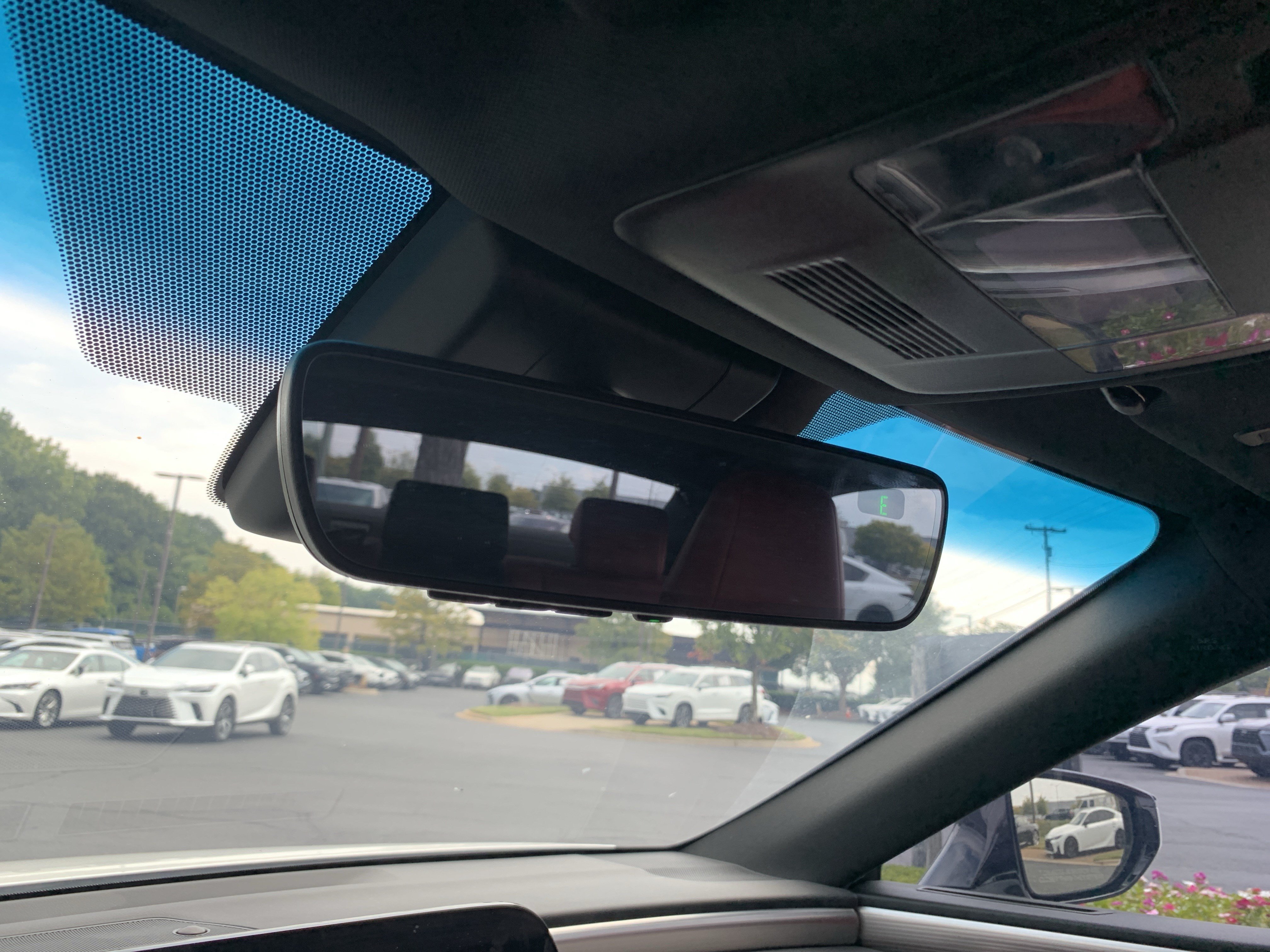 Used 2024 Lexus ES 350 F Sport w/ Accessory Package (Z2) FWD image 27