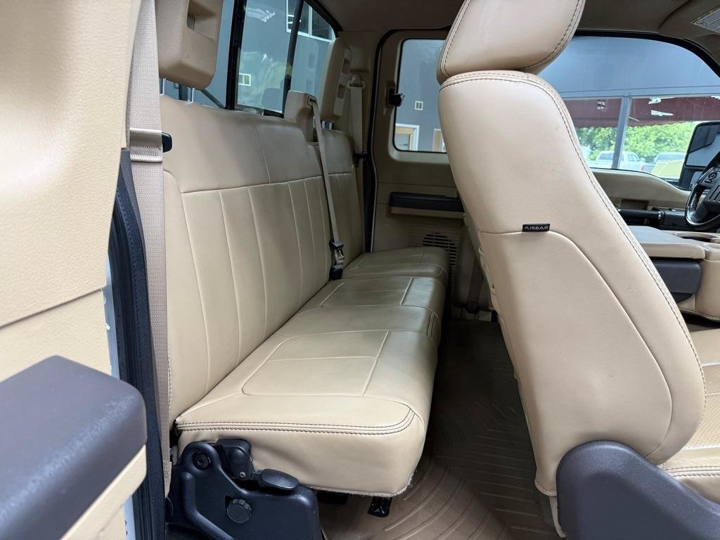 Used 2011 Ford F250 Lariat w/ Chrome Pkg AWD/4WD image 20