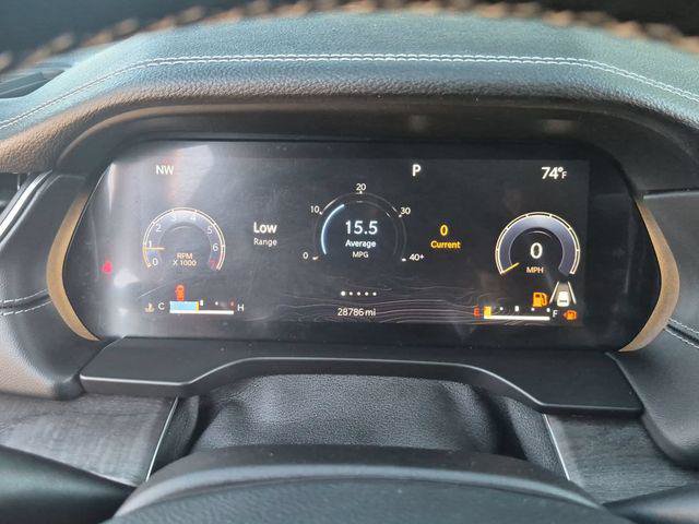 Certified 2022 Jeep Grand Cherokee Limited AWD/4WD image 11