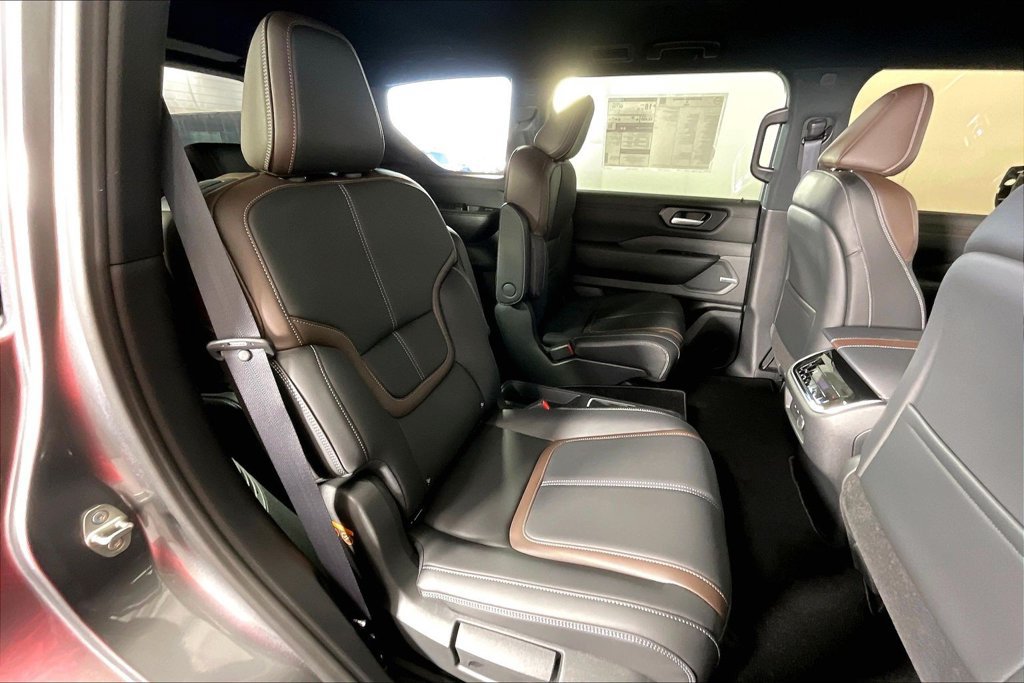 New 2026 Nissan Armada SL w/ Captain's Chari Seat Package RWD image 19