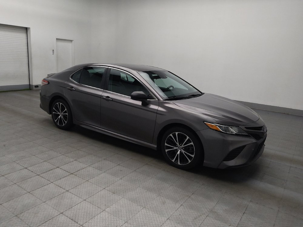 Used 2018 Toyota Camry SE image 11