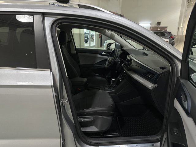 Certified 2023 Volkswagen Taos SE image 36