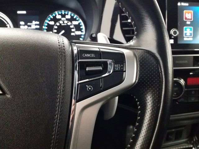 Used 2019 Mitsubishi Outlander SEL image 5