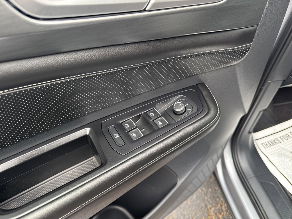 Used 2024 Volkswagen Atlas Cross Sport SE image 13