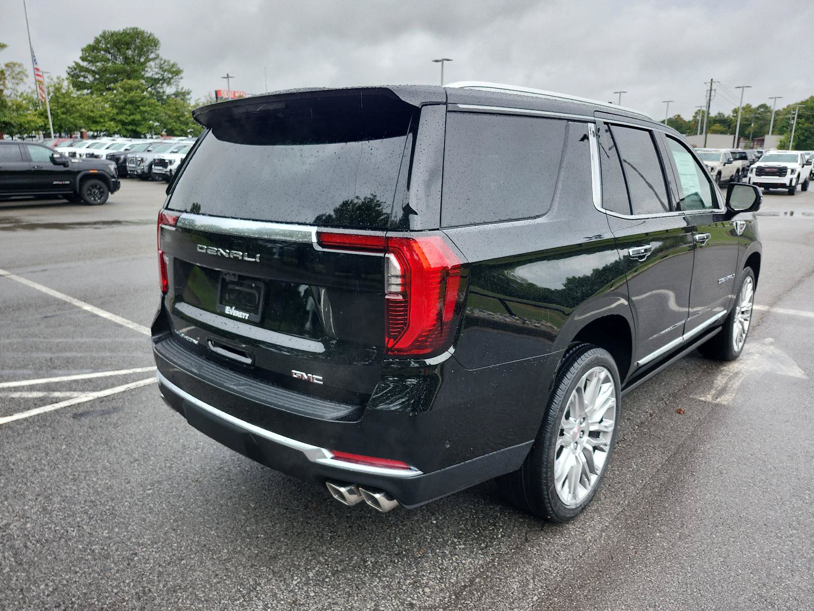 New 2027 GMC Yukon Denali AWD/4WD image 3