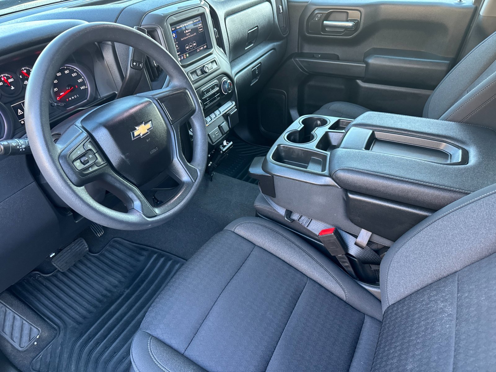 Used 2022 Chevrolet Silverado 1500 Custom image 10