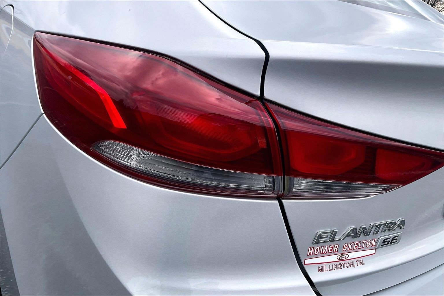 Used 2018 Hyundai Elantra SE image 23