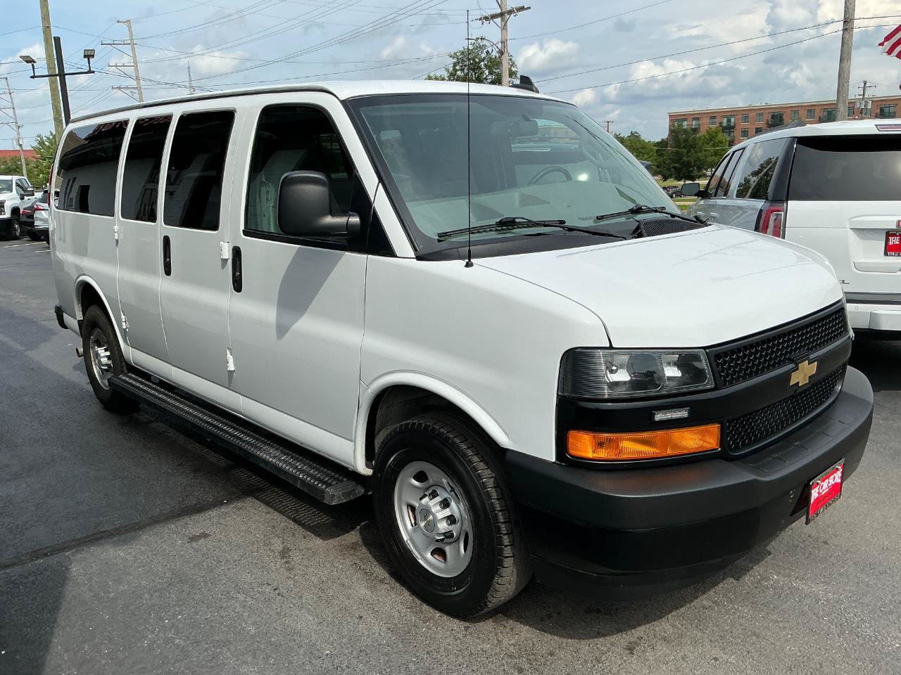 Used 2023 Chevrolet Express 2500 LS RWD image 3