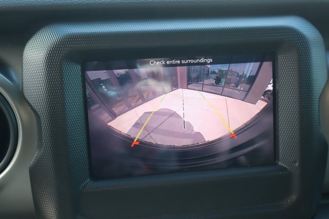 Used 2021 Jeep Wrangler Unlimited Sport image 32