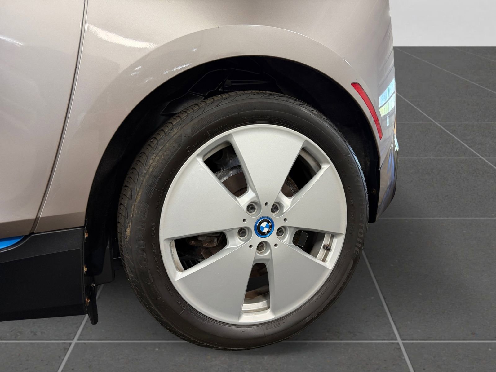 Used 2014 BMW i3 w/ Range Extender RWD image 46